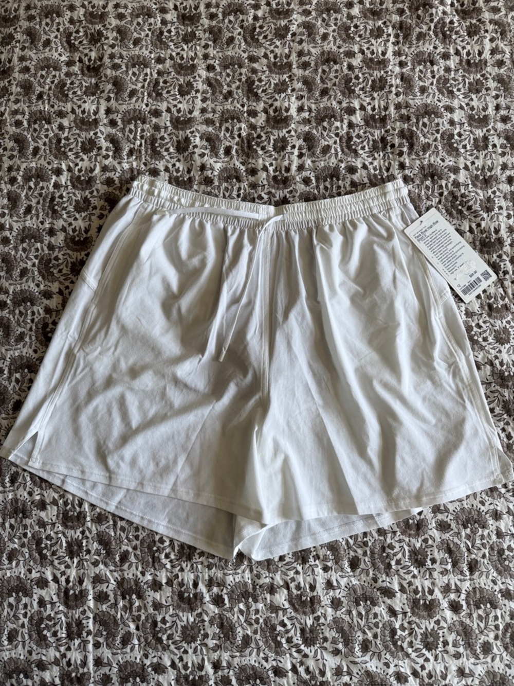 lululemon athletica White Women's Athletic Shorts with Drawstring